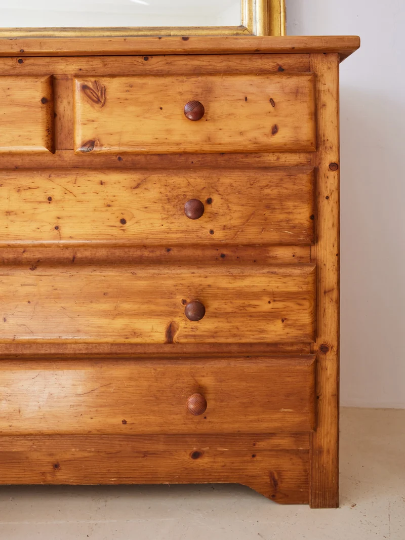 Garance, la commode en pin vintage N°703