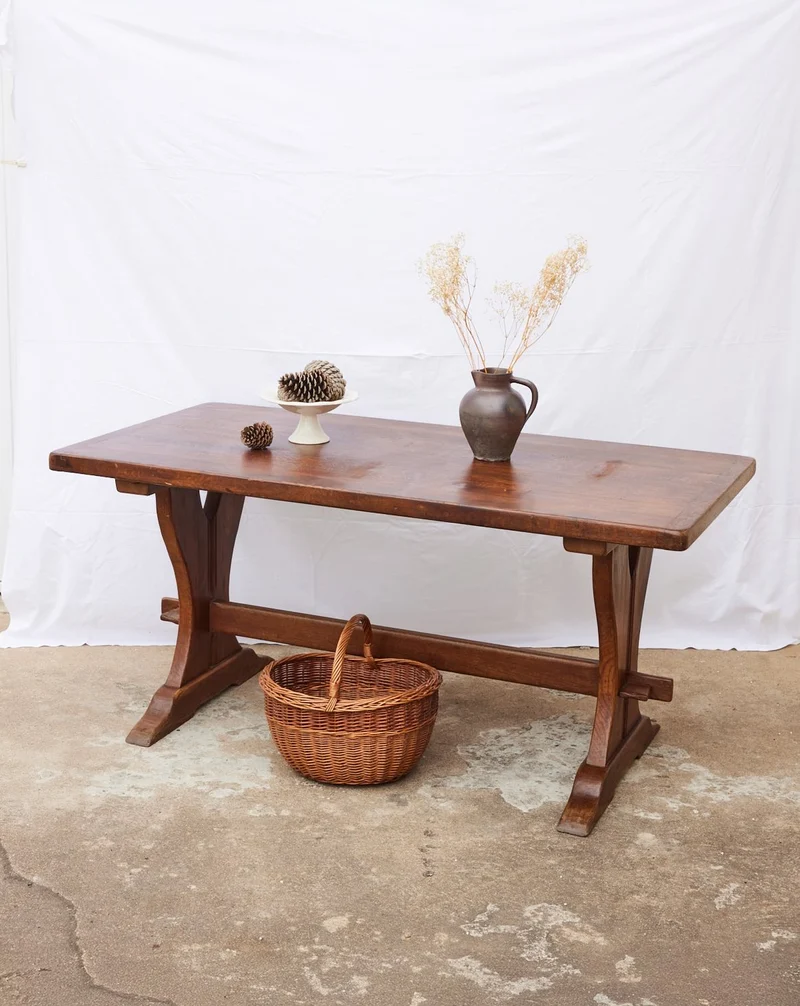 Romy, la table à manger en ébène massif N°1448