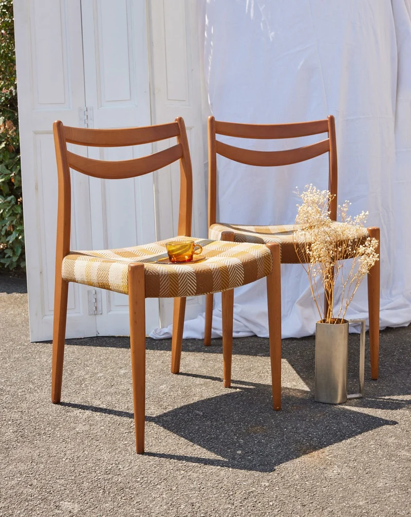Alma, la paire de chaises au design scandinave N°1743