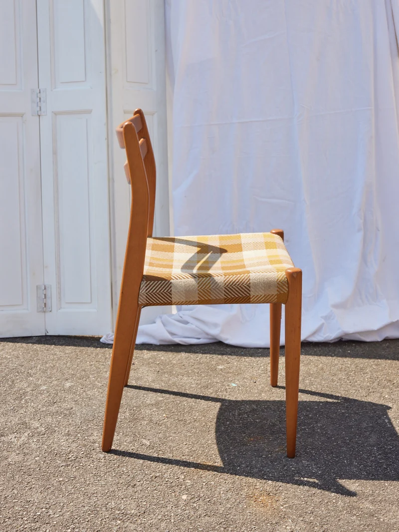 Alma, la paire de chaises au design scandinave N°1743