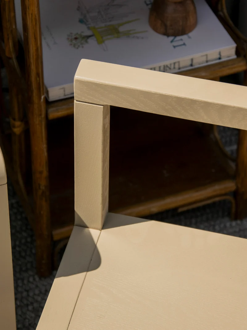 Ernestine, la chaise pour enfant au design contemporain N°1306