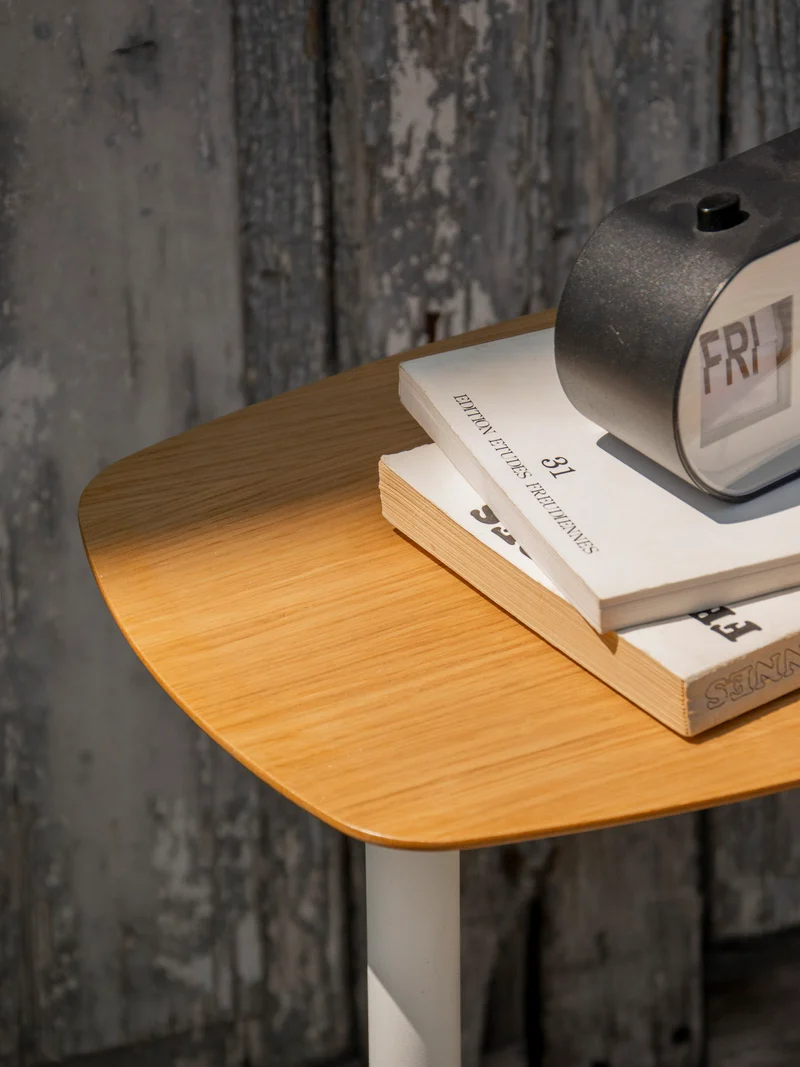 Hanna, la table d'appoint minimaliste N°1416