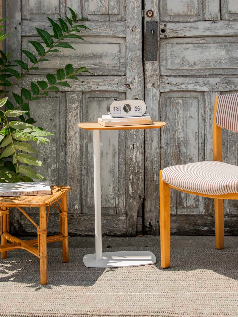 Hanna, la table d'appoint minimaliste N°1416