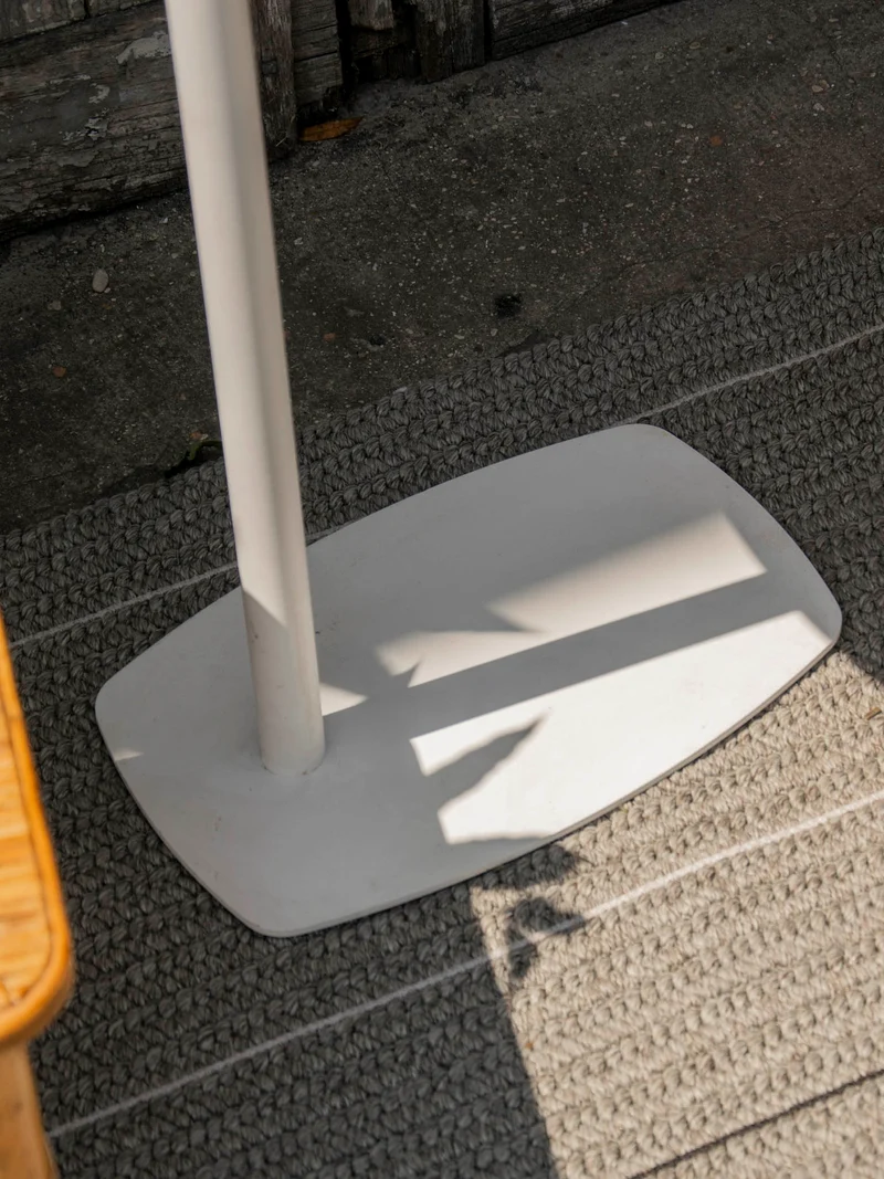 Hanna, la table d'appoint minimaliste N°1416