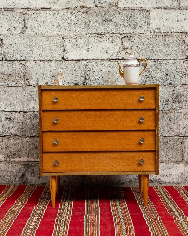 Olga, la commode symétrique N°708