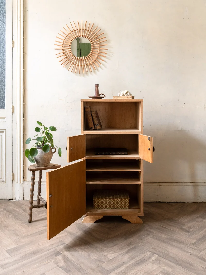 Gilbert, le petit buffet haut en bois N°1747