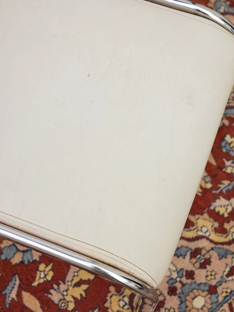 Alma, la chaise en skai et chrome N°1725