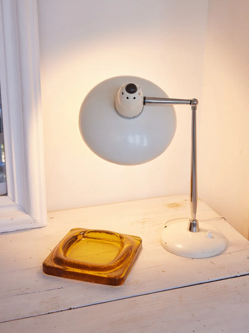 Suzanne, la lampe de bureau vintage N°608