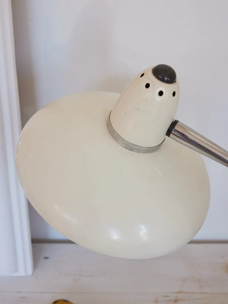 Suzanne, la lampe de bureau vintage N°608