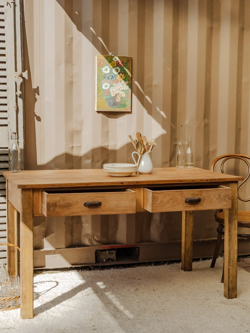 Romy, la table à manger en bois N°1439