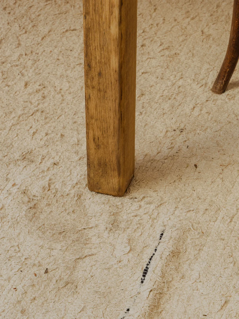 Romy, la table à manger en bois N°1439