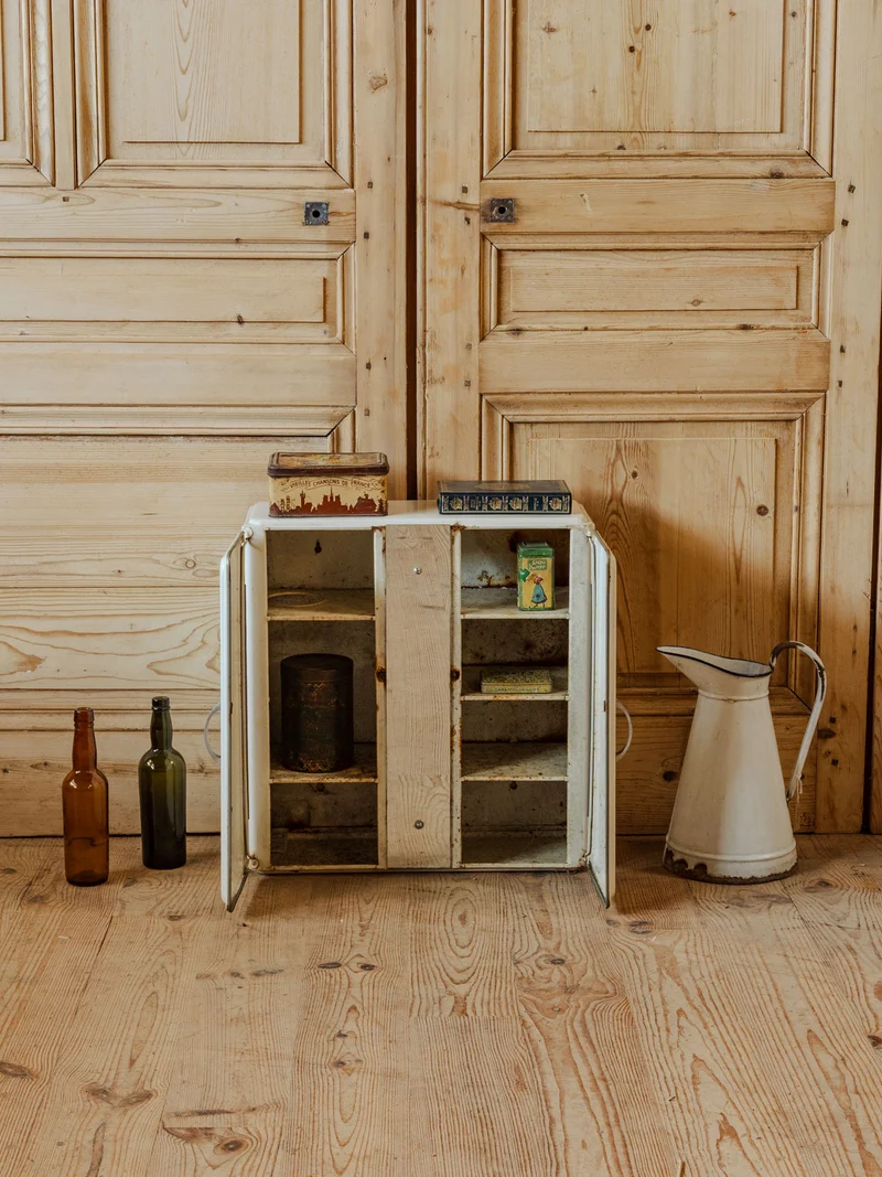Gaëlle, l'ancienne armoire à pharmacie N°926