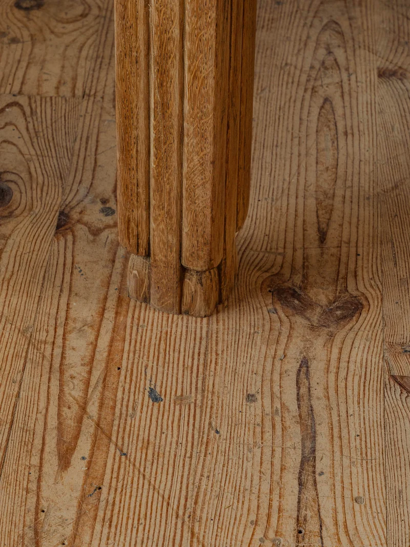 Romy, la table à manger art déco en bois N°1425