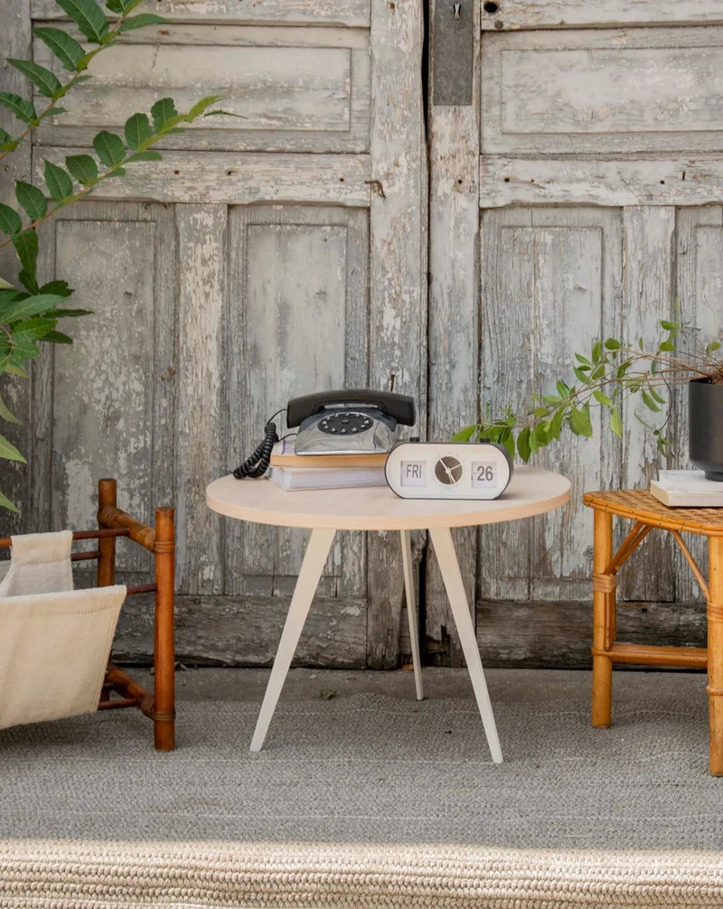 Donna, la table basse moderne en bois et métal N°1101
