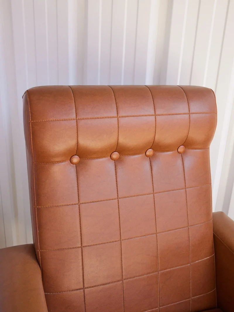 Jakob, le fauteuil en skaï N°1321