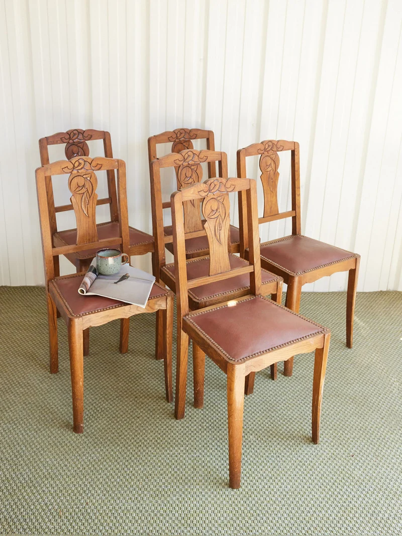 Claude, le lot de 6 chaises Art déco en cuir clouté N°1459