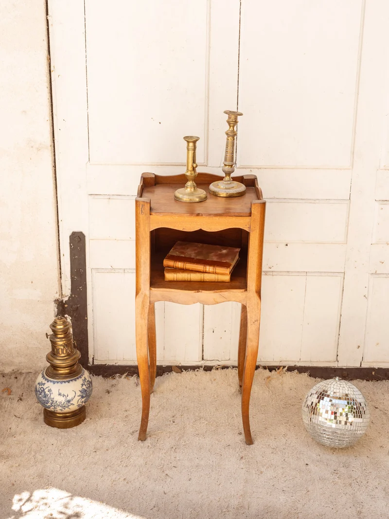 Odile, la table de chevet en bois N°1488