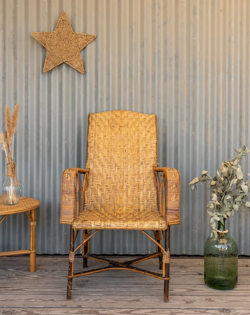 Ernest, le fauteuil en osier N°1096
