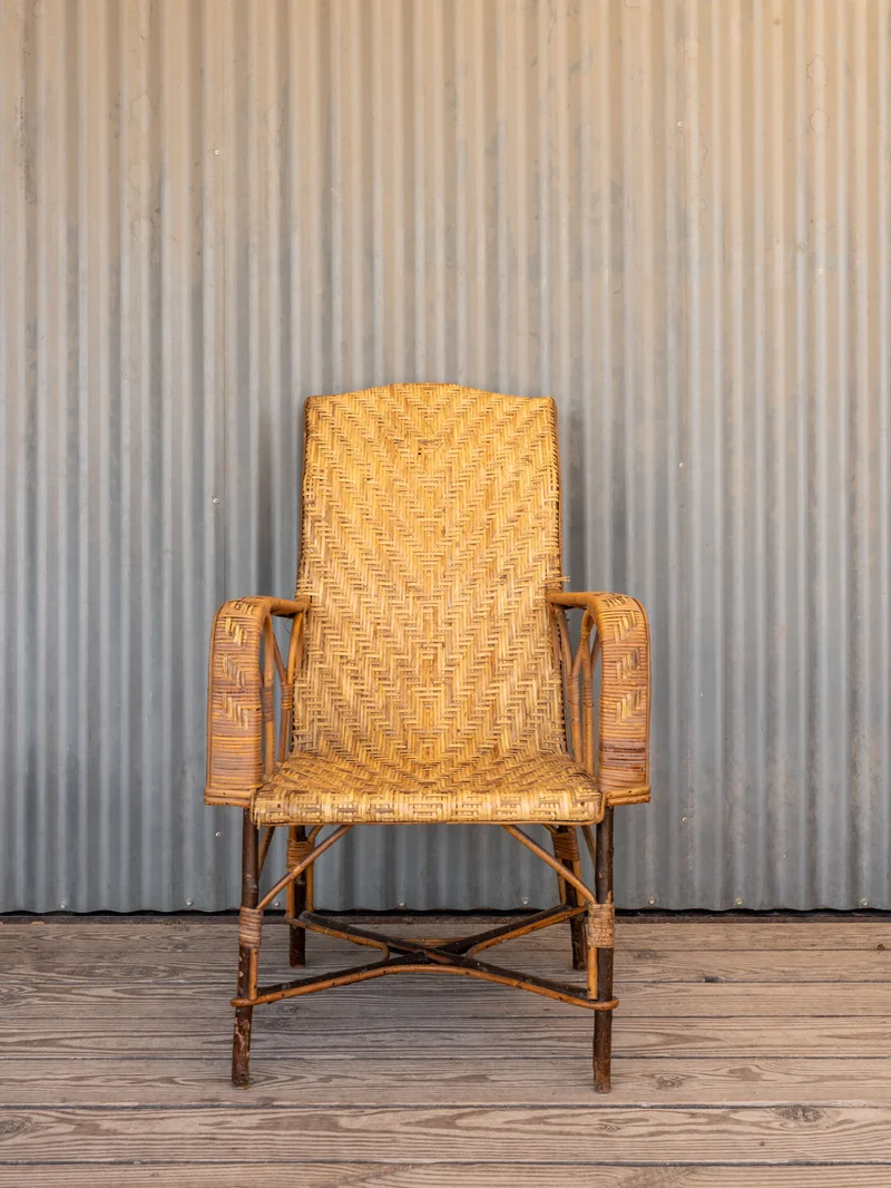 Ernest, le fauteuil en osier N°1096