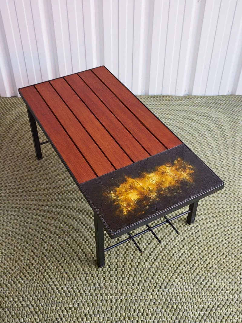 Donna, la table basse en pierre de lave N°1103