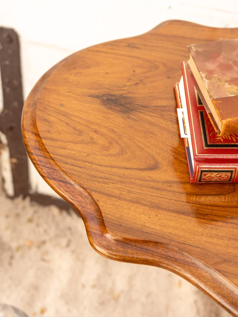 Francine, la table d'appoint en bois N°1429