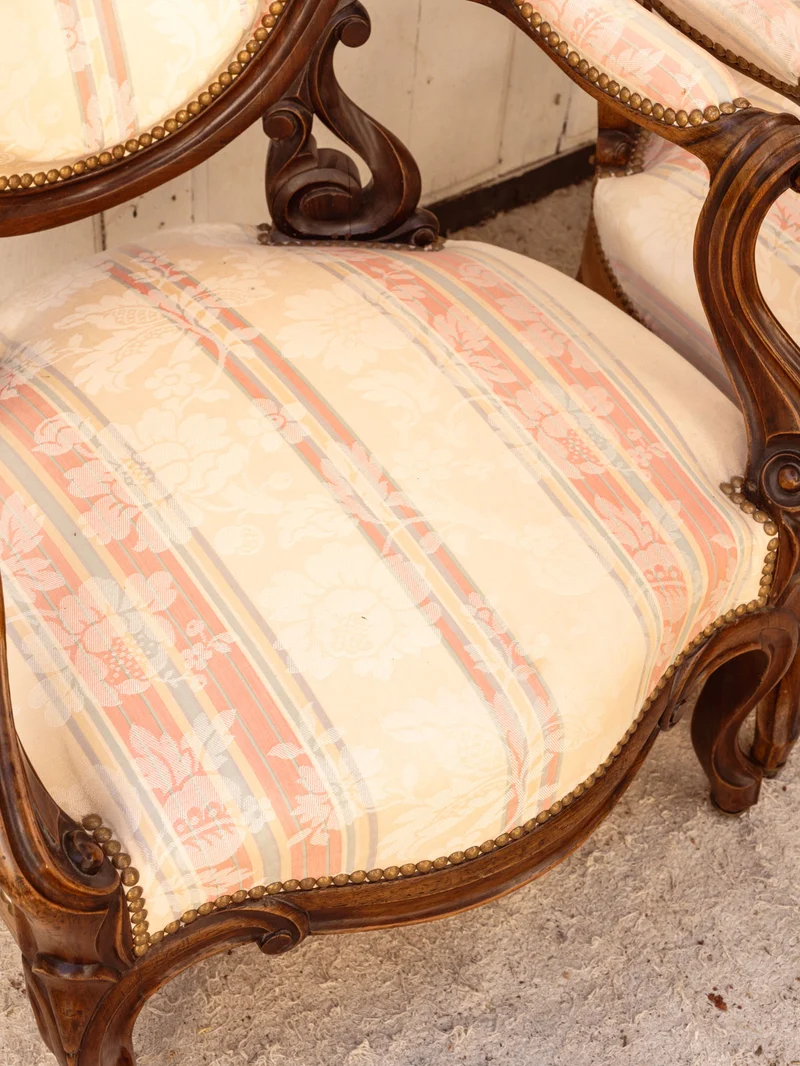 Ernest, la paire de fauteuils Napoléon III en bois N°1487