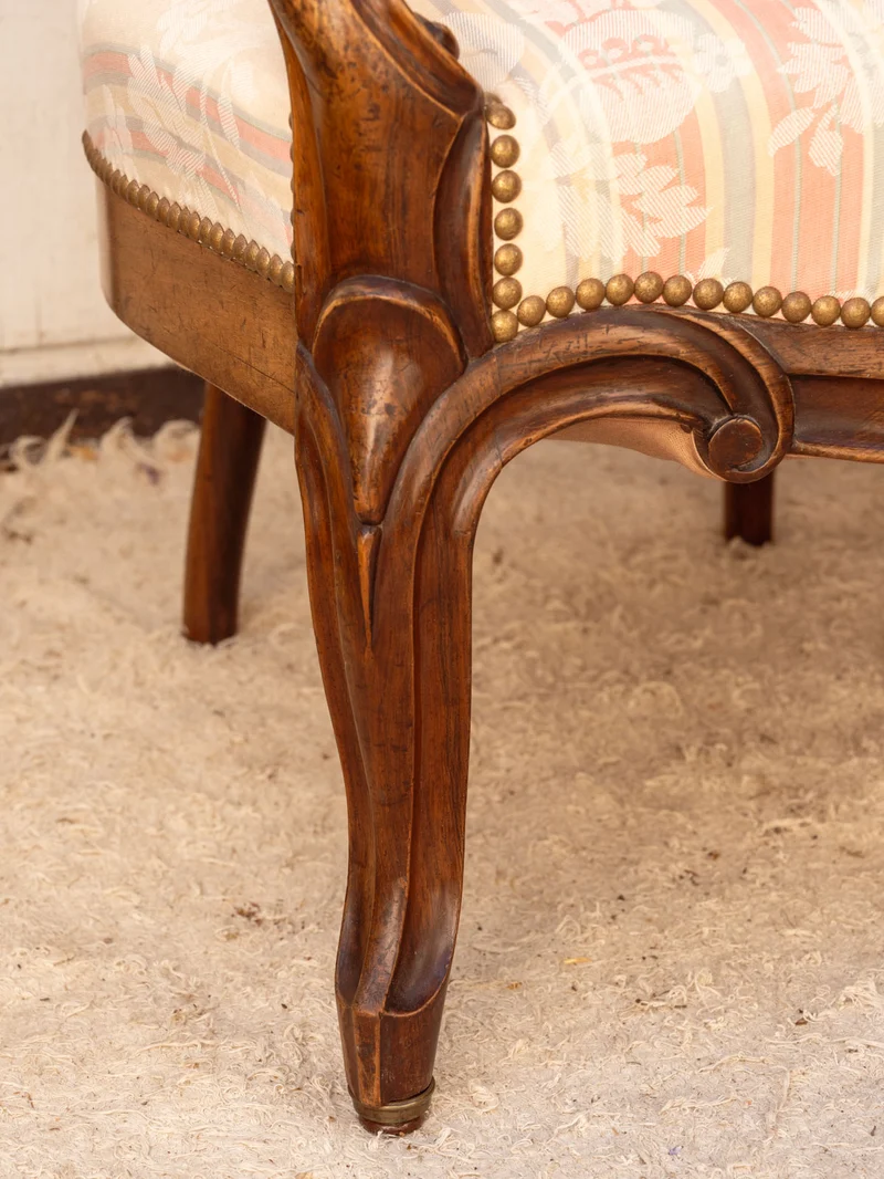Ernest, la paire de fauteuils Napoléon III en bois N°1487