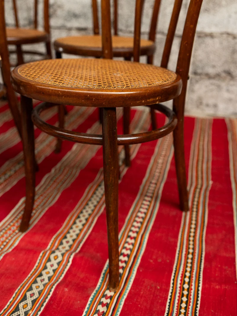 Claude, la chaise à cannage N°1474