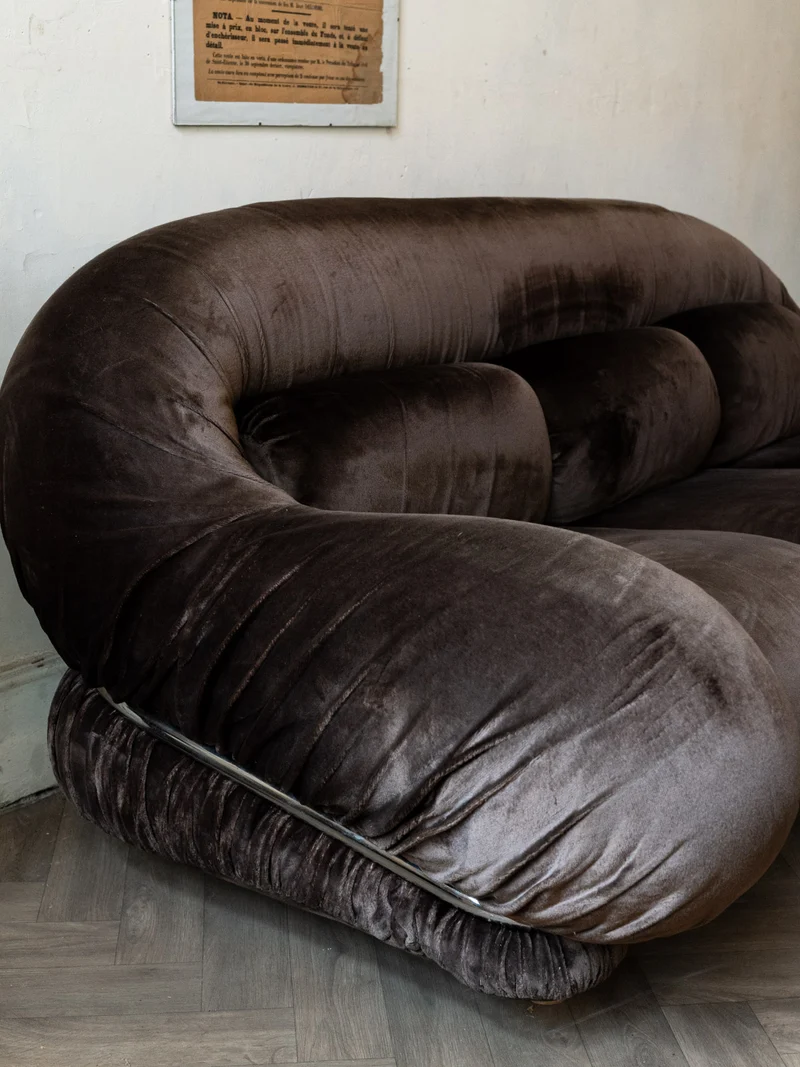 Jacques, le canapé vintage en velours marron N°144