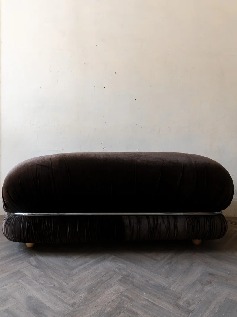 Jacques, le canapé vintage en velours marron N°144