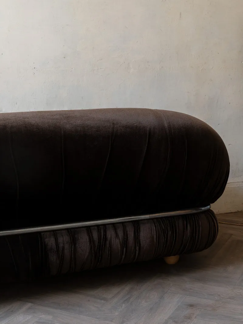 Jacques, le canapé vintage en velours marron N°144