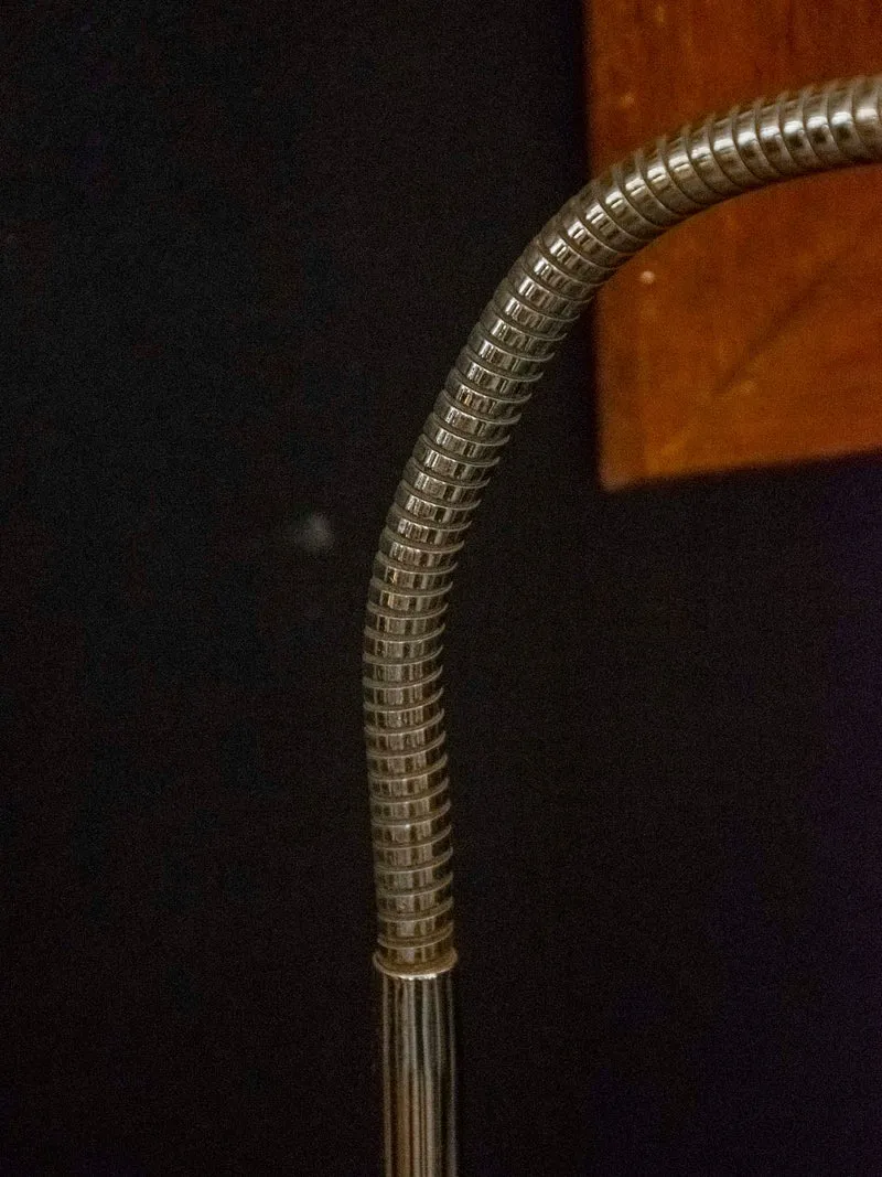 Julia, la lampe au style brutaliste et industriel N°986