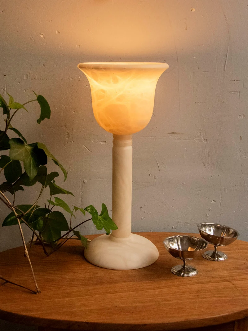 Julia, la lampe en albâtre unique N°976