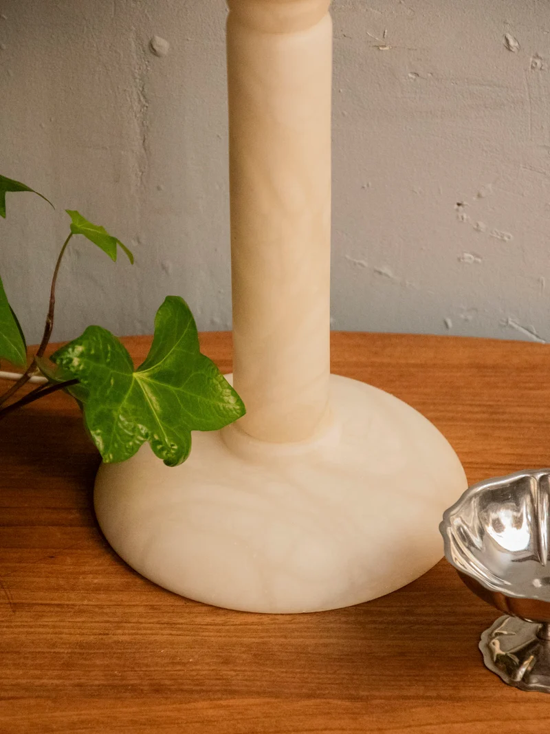 Julia, la lampe en albâtre unique N°976