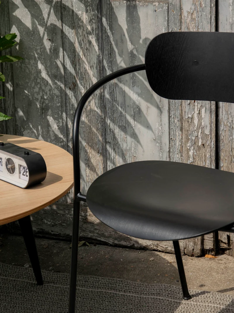 Alma, la chaise au design épuré N°1755
