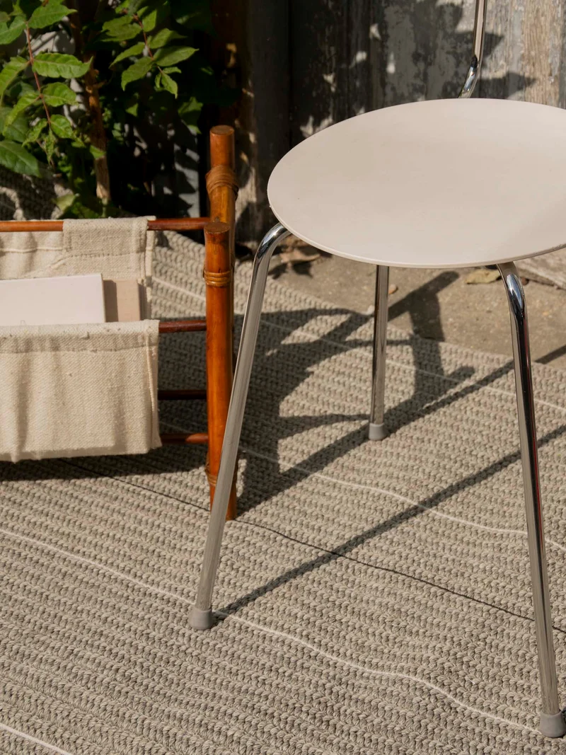 Alma, la chaise design au métal chromé N°1762