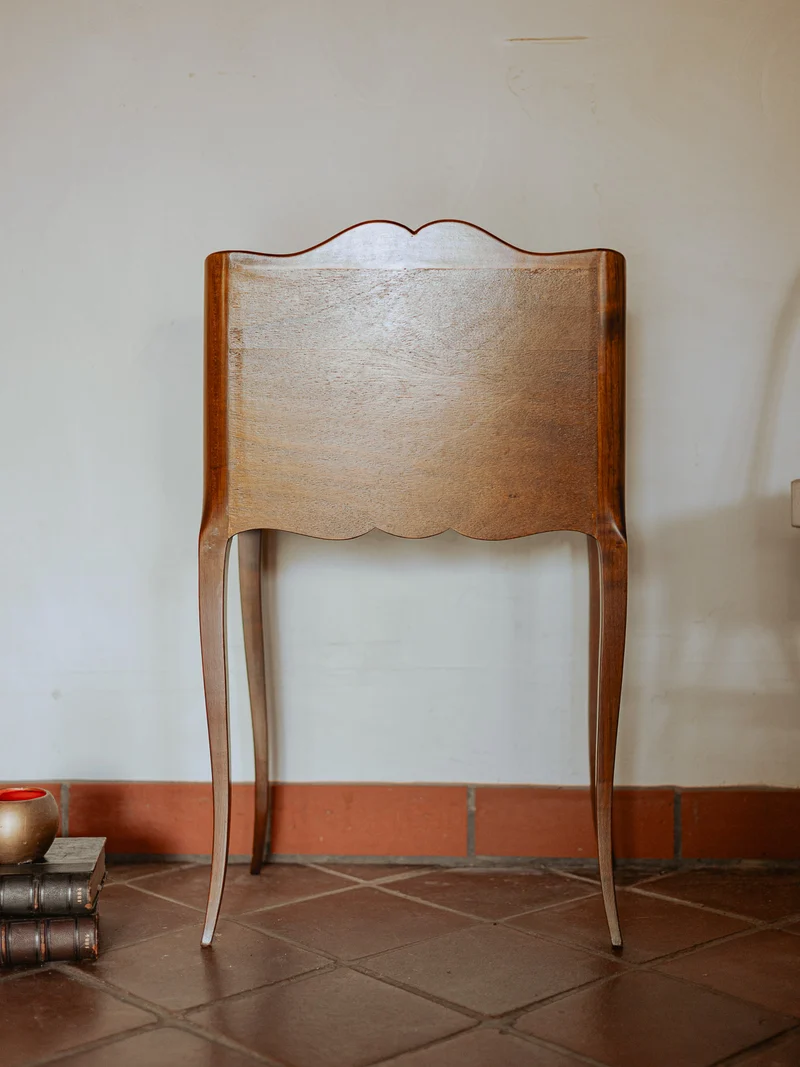 Francine, la table d'appoint art nouveau N°1106