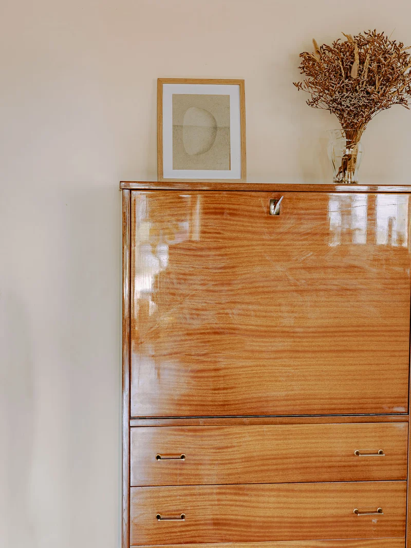 Honoré, le secrétaire mid-century en bois vernis N°203