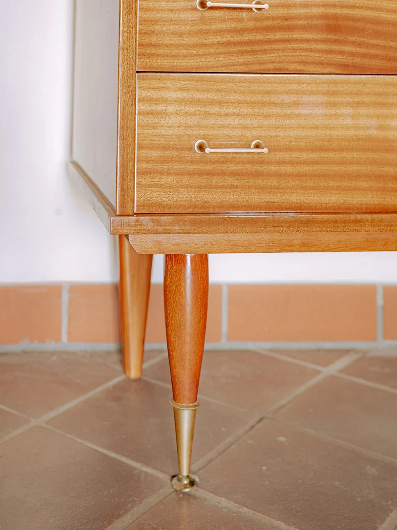 Honoré, le secrétaire mid-century en bois vernis N°203