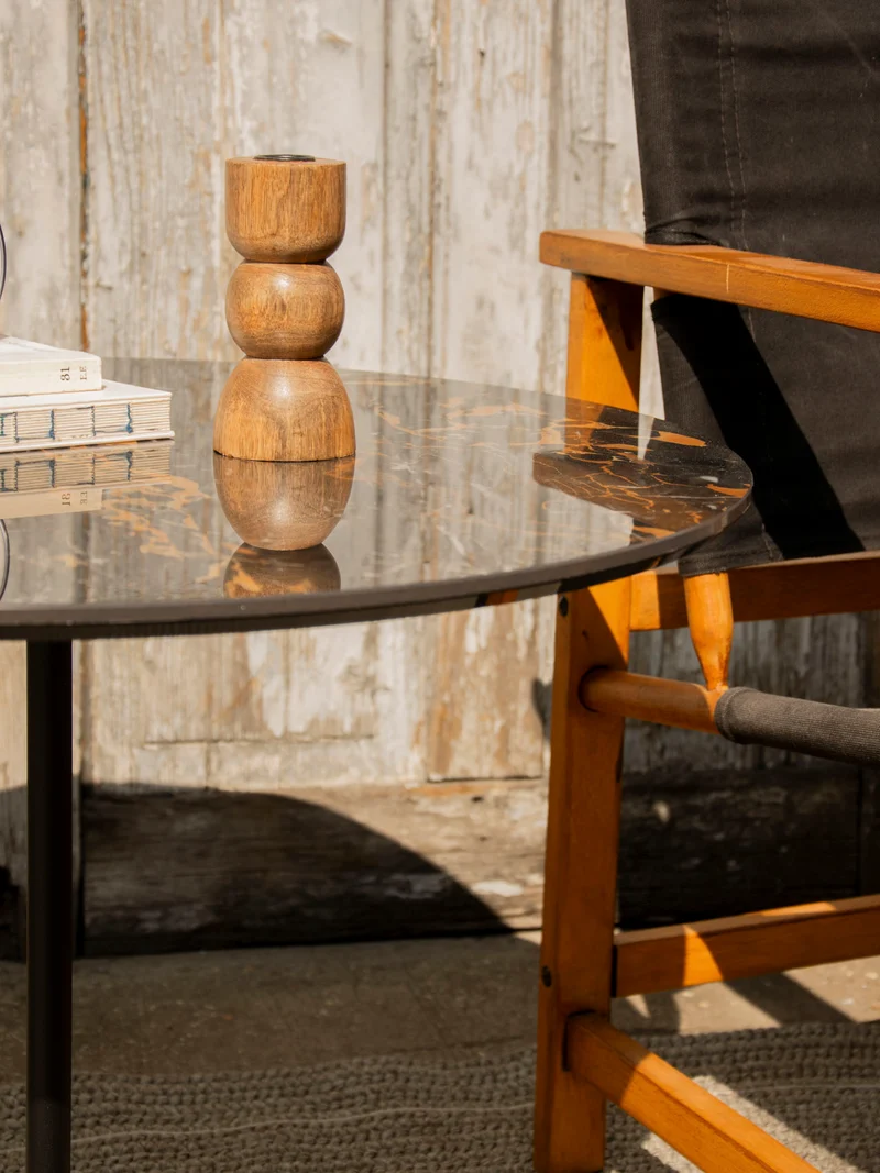 Donna, la table basse Tulip de Sovet N°1097