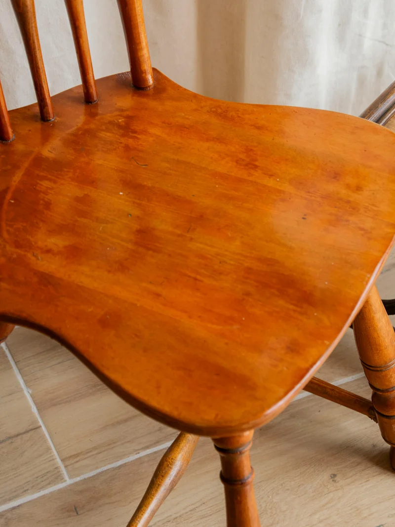 Claude, la paire de chaises au style western N°1450