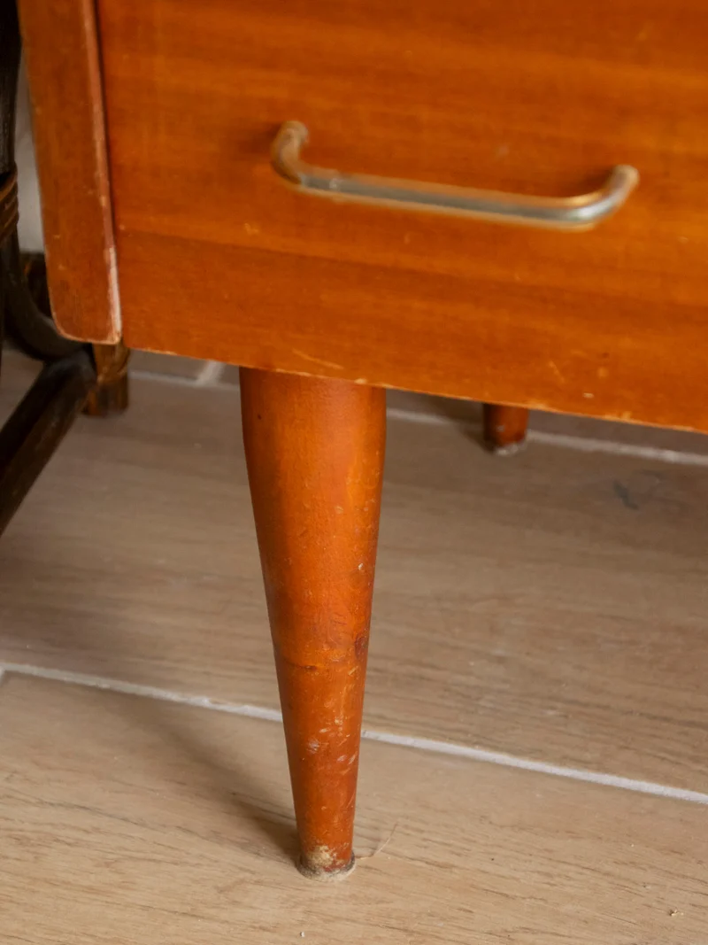 Olga, la commode scandinave aux pieds compas N°700