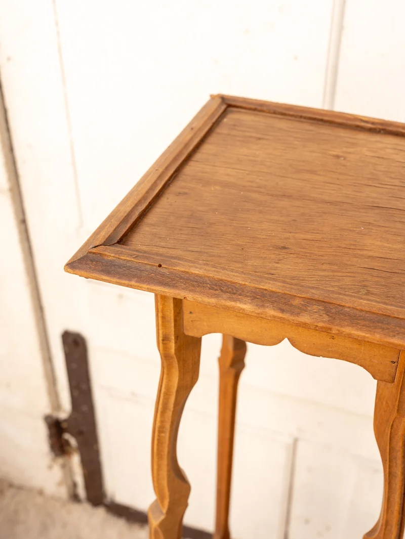 Francine, la sellette en bois N°1425