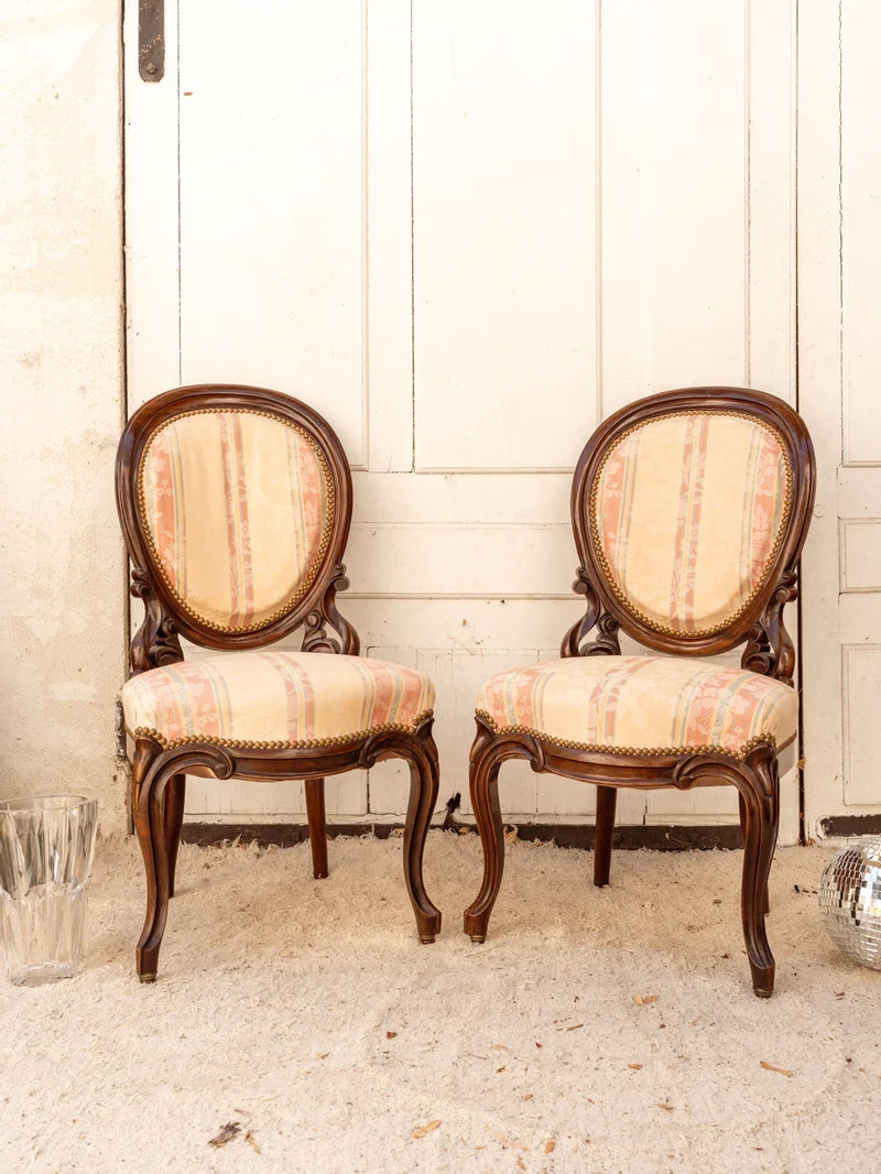 Claude, la paire de chaises Napoléon III en bois N°1454