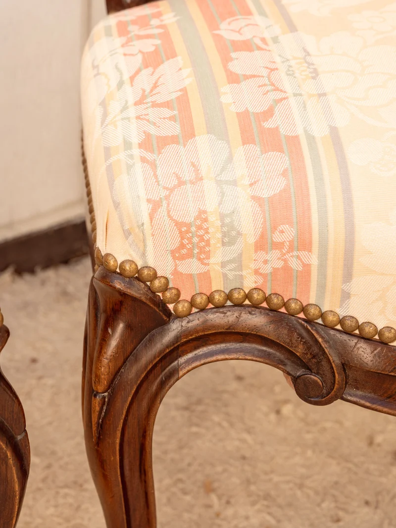 Claude, la paire de chaises Napoléon III en bois N°1454