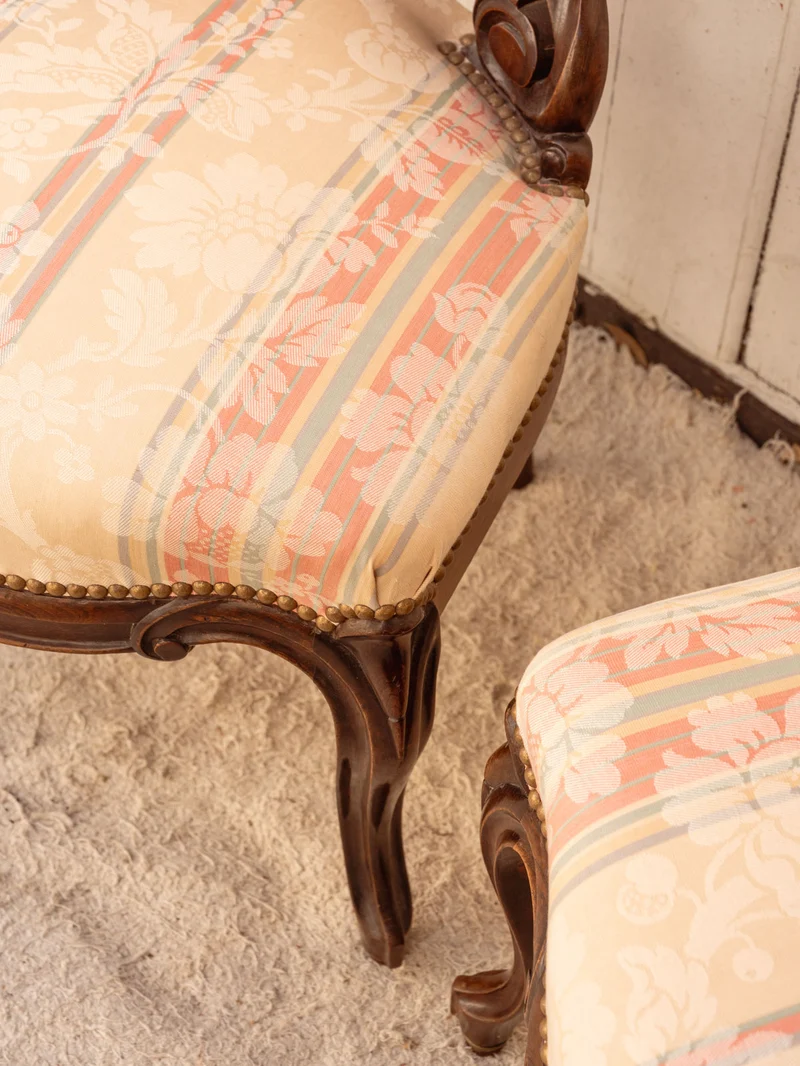 Claude, la paire de chaises Napoléon III en bois N°1454