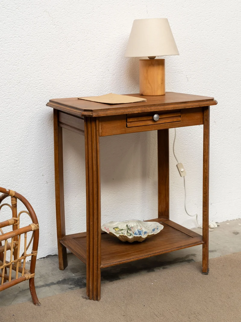 Francine, la table d'appoint en bois N°1100