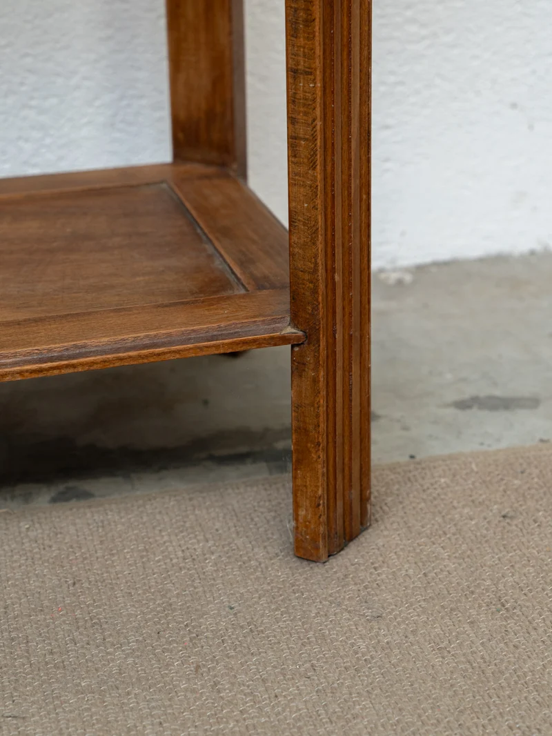 Francine, la table d'appoint en bois N°1100