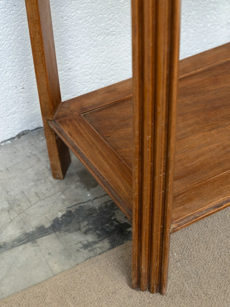 Francine, la table d'appoint en bois N°1100