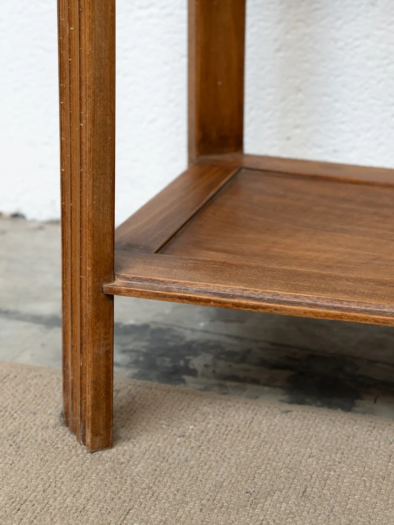 Francine, la table d'appoint en bois N°1100